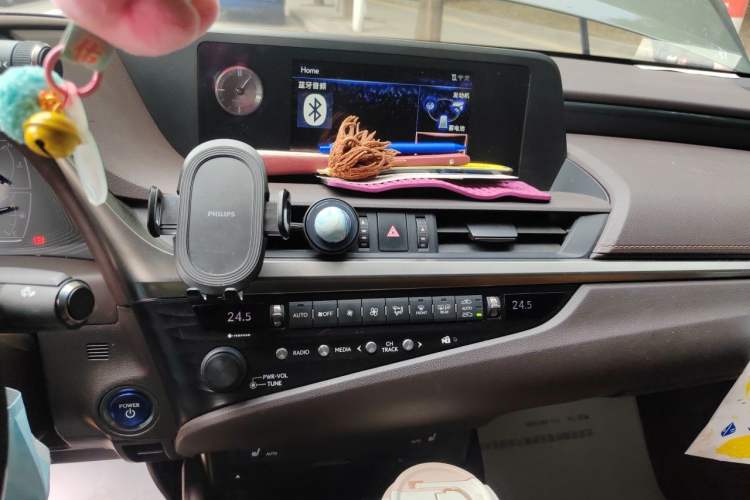Used Lexus ES 2018 300h Premier Edition China VI Standard Audio And AC Panel