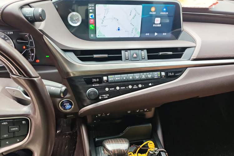 Used Lexus ES 2018 300h Premium Edition China VI Standard Audio And AC Panel