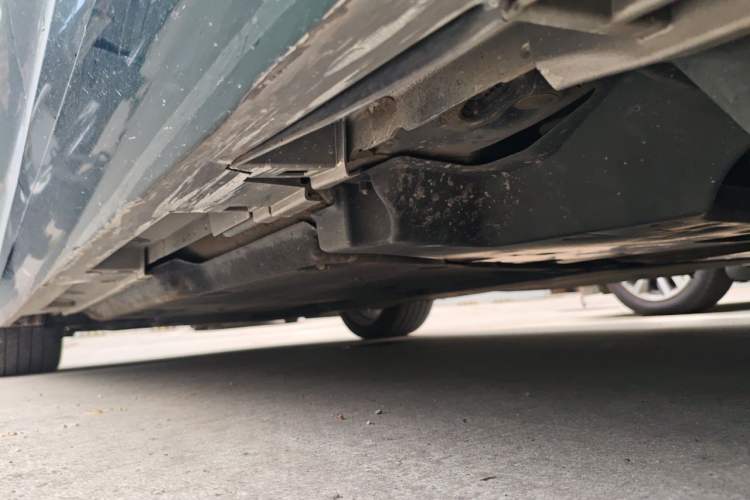 Used Lexus ES 2018 300h Premium Edition China VI Standard Chassis Front Left