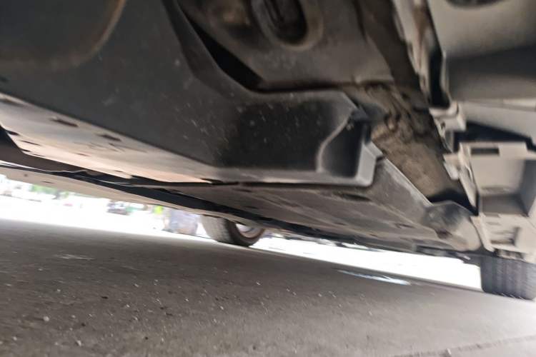 Used Lexus ES 2018 300h Premium Edition China VI Standard Chassis Front Right