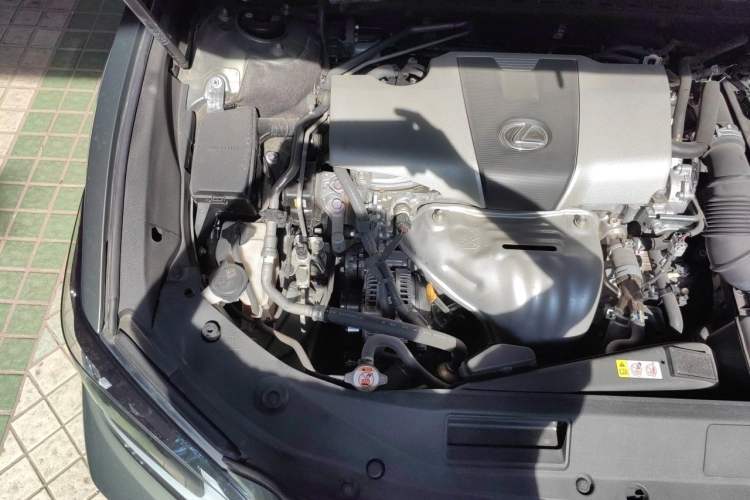 Used Lexus ES 2018 200 Luxury Edition China V Standard Engine Bay Right