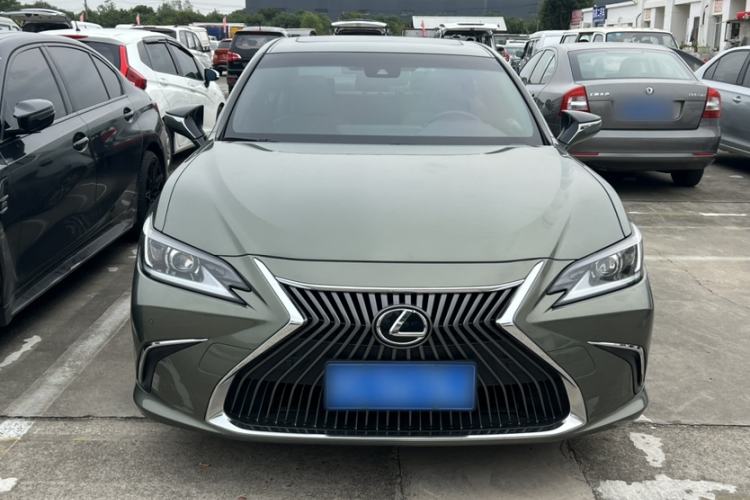 Used Lexus ES 2018 200 Luxury Edition China V Standard Exterior 1