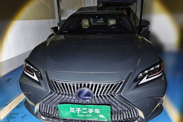 Used Lexus ES 2018 300h Premium Edition China V Standard Exterior 1
