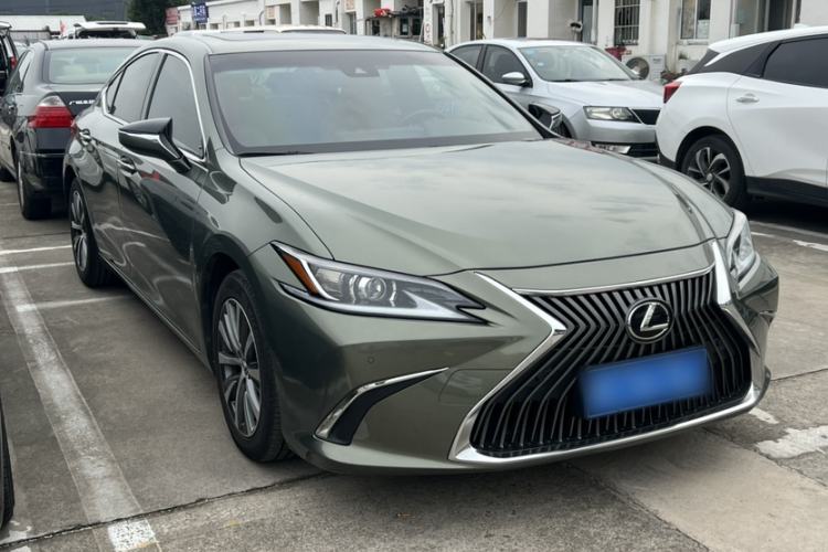 Used Lexus ES 2018 200 Luxury Edition China V Standard Exterior 2