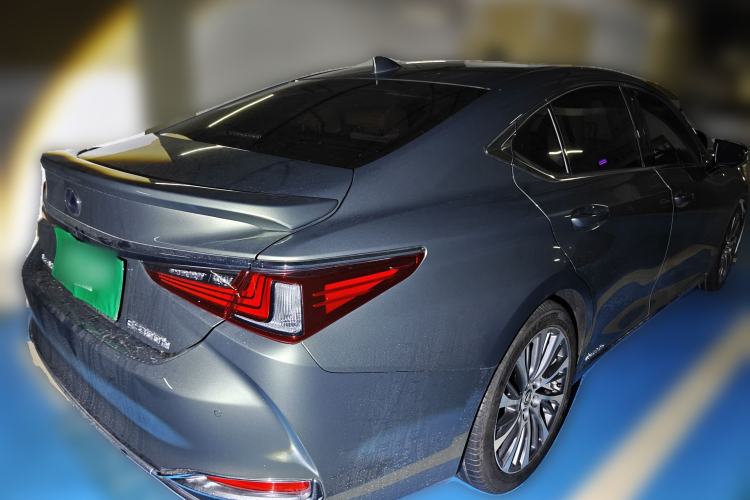 Used Lexus ES 2018 300h Premium Edition China V Standard Exterior 5