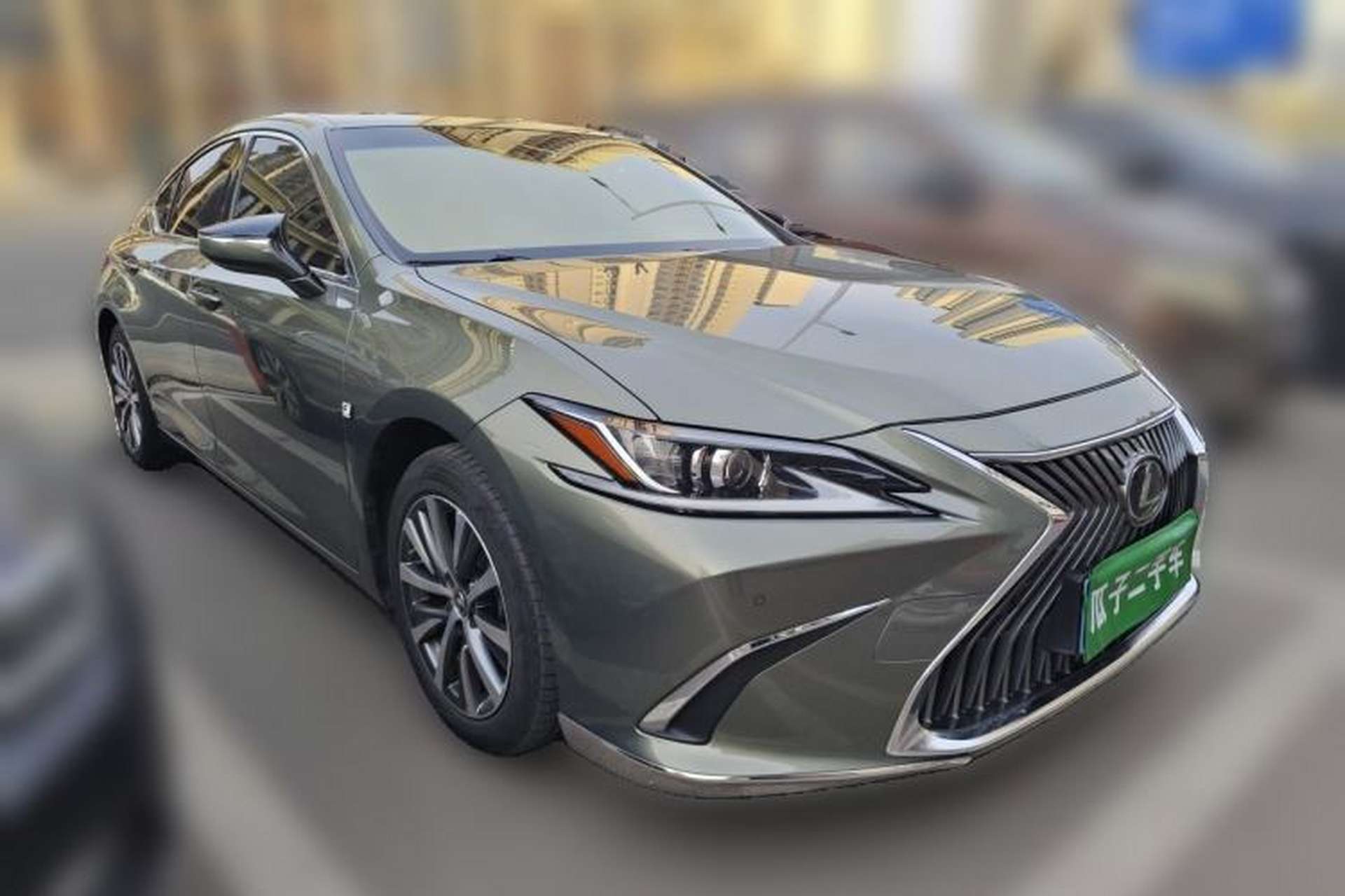 Used Lexus ES 2018 200 Luxury Edition China V Standard Front Right 45 Deg
