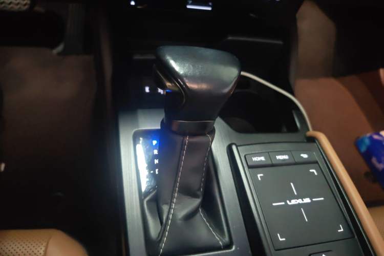 Used Lexus ES 2018 200 Excellence Edition China V Standard Gear Lever