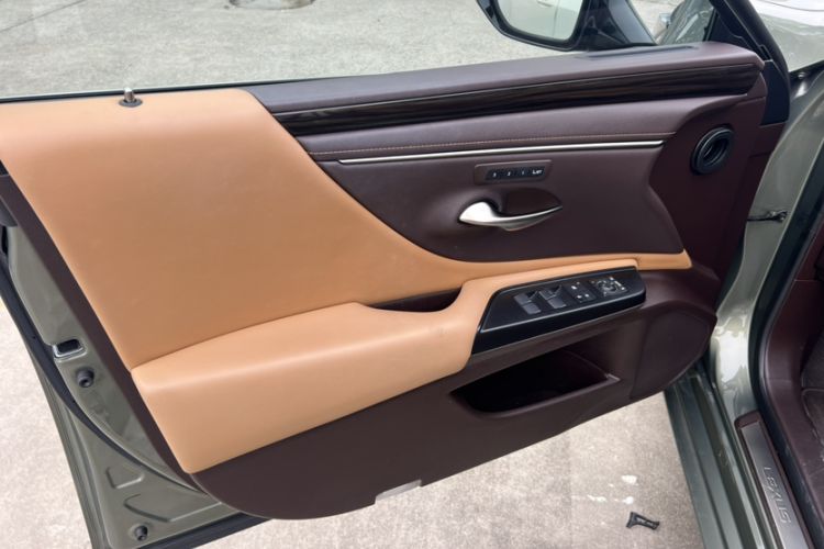Used Lexus ES 2018 200 Luxury Edition China V Standard Interior 3