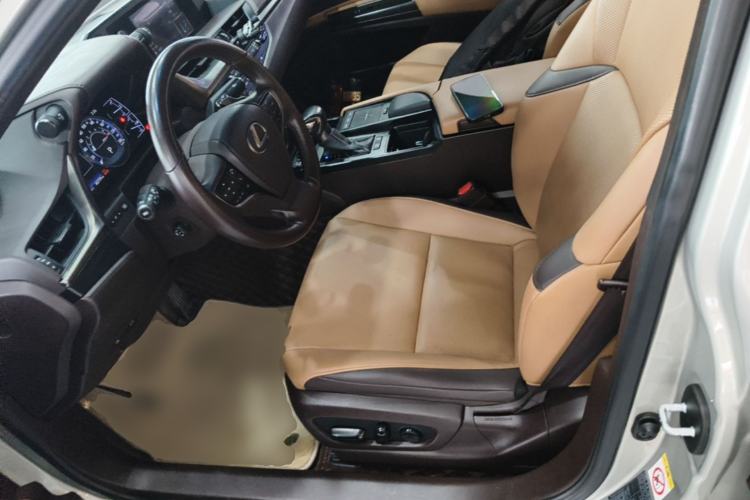 Used Lexus ES 2018 200 Excellence Edition China V Standard Left Front Seat