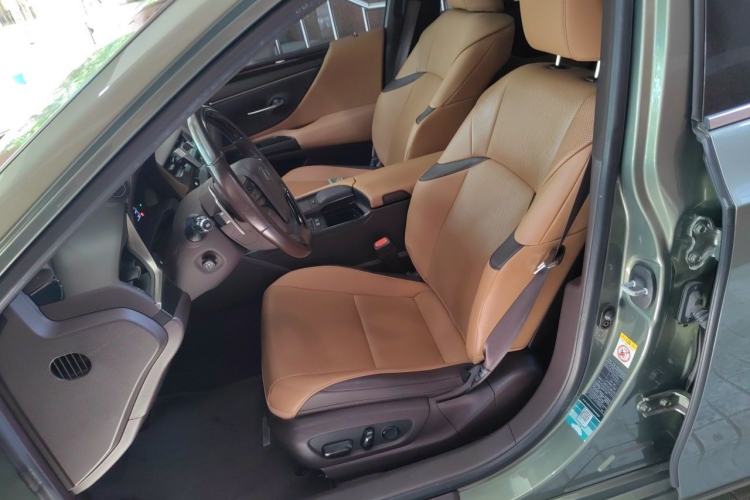 Used Lexus ES 2018 200 Luxury Edition China V Standard Left Front Seat