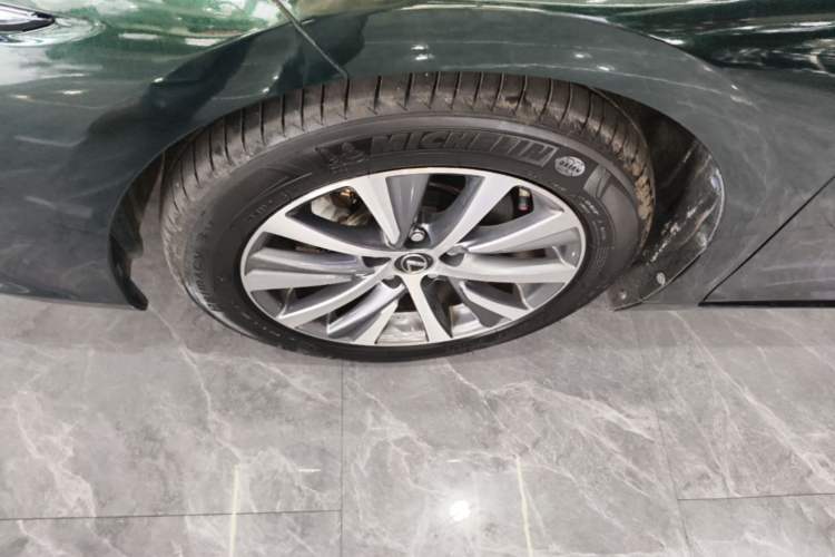 Used Lexus ES 2018 200 Excellence Edition China V Standard Left Front Wheel Hub