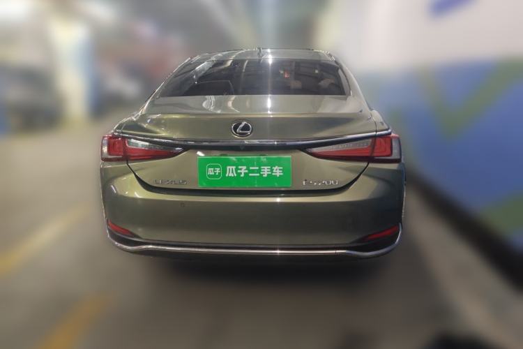 Used Lexus ES 2018 200 Excellence Edition China V Standard Rear