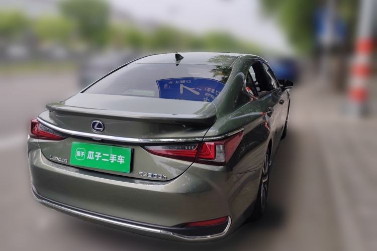 Used Lexus ES 2018 300h Premier Edition China VI Standard Rear Right 45 Deg