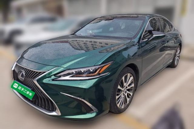 Used Lexus ES 2018 300h Premium Edition China VI Standard