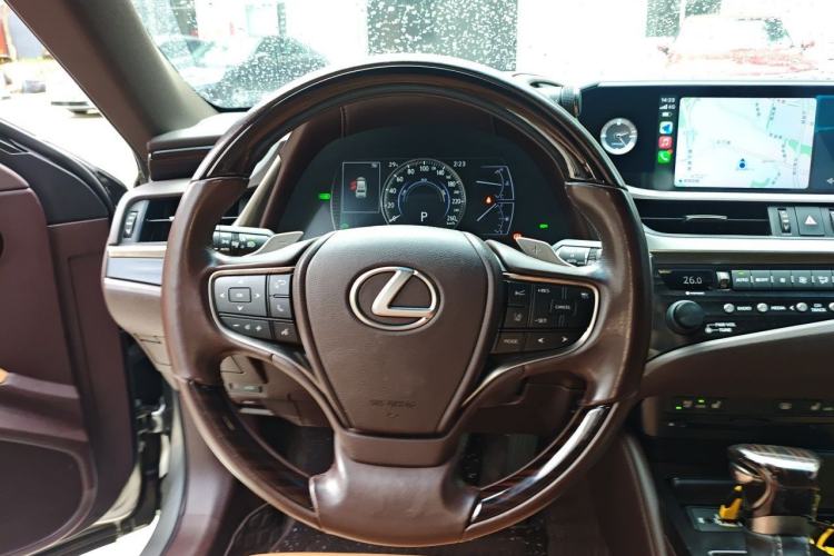Used Lexus ES 2018 300h Premium Edition China VI Standard Steering Wheel
