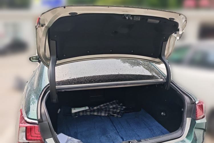 Used Lexus ES 2018 300h Premium Edition China VI Standard Trunk