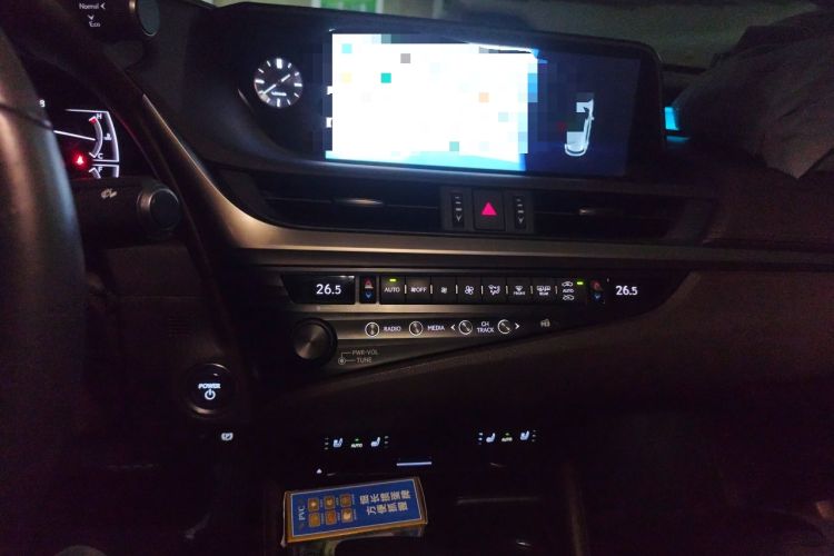 Used Lexus ES 2018 300h Premier Edition China VI Standard Audio And AC Panel