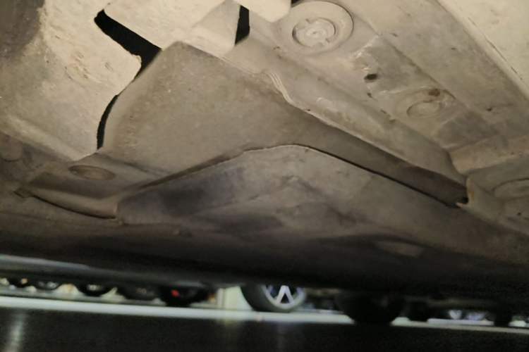 Used Lexus ES 2018 300h Premier Edition China VI Standard Chassis Front Left