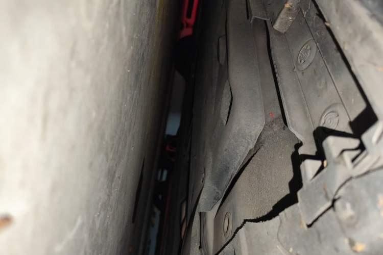 Used Lexus ES 2018 300h Premier Edition China VI Standard Chassis Front Right