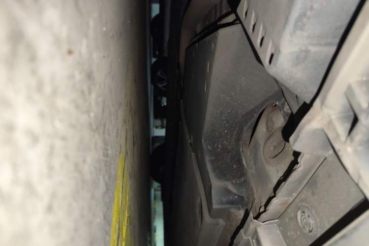 Used Lexus ES 2018 300h Premier Edition China VI Standard Chassis Rear Right