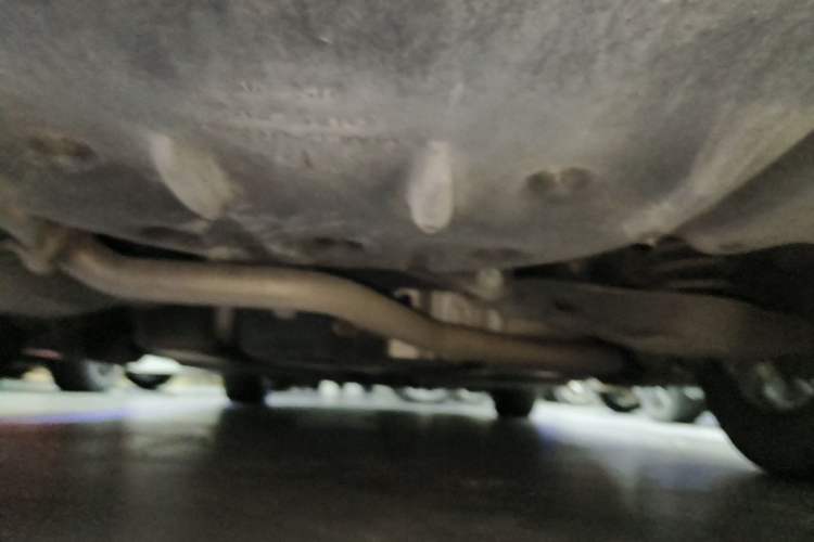 Used Lexus ES 2018 300h Premier Edition China VI Standard Chassis Rear