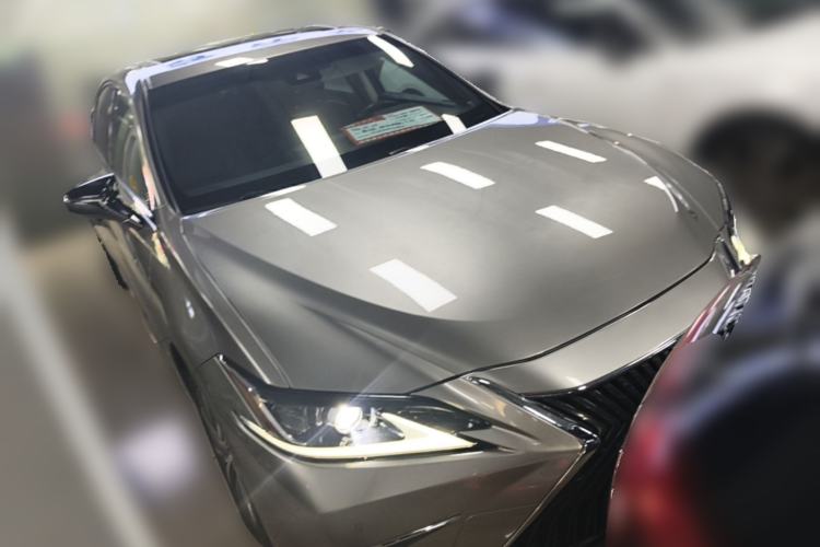 Used Lexus ES 2018 200 Excellence Edition China V Standard Front Right 45 Deg