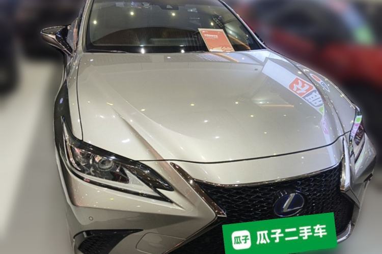 Used Lexus ES 2018 300h Premier Edition China VI Standard Front