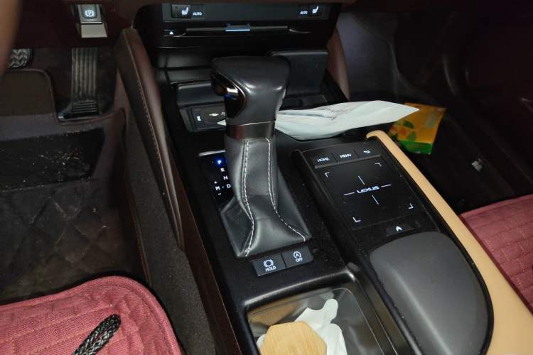 Used Lexus ES 2018 200 Excellence Edition China V Standard Gear Lever