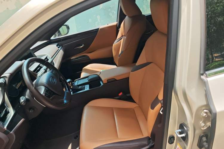 Used Lexus ES 2018 200 Luxury Edition China V Standard Left Front Seat
