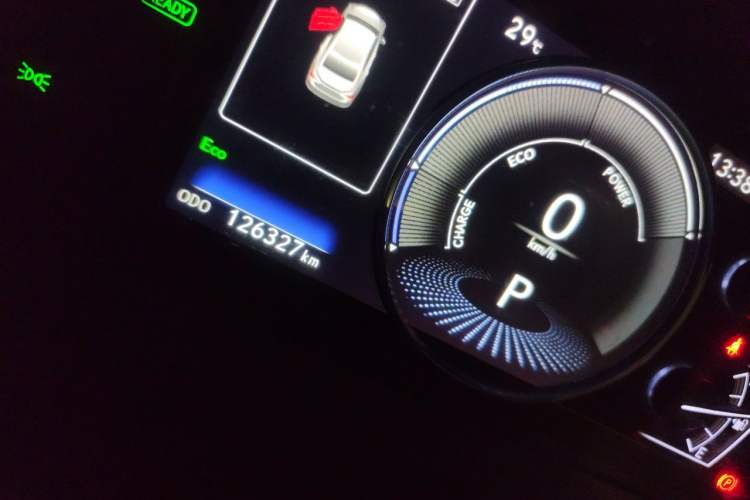 Used Lexus ES 2018 300h Premier Edition China VI Standard Odometer Close Up