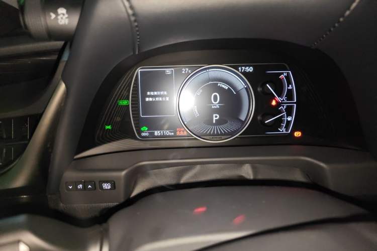 Used Lexus ES 2018 300h Premier Edition China VI Standard Odometer Close Up