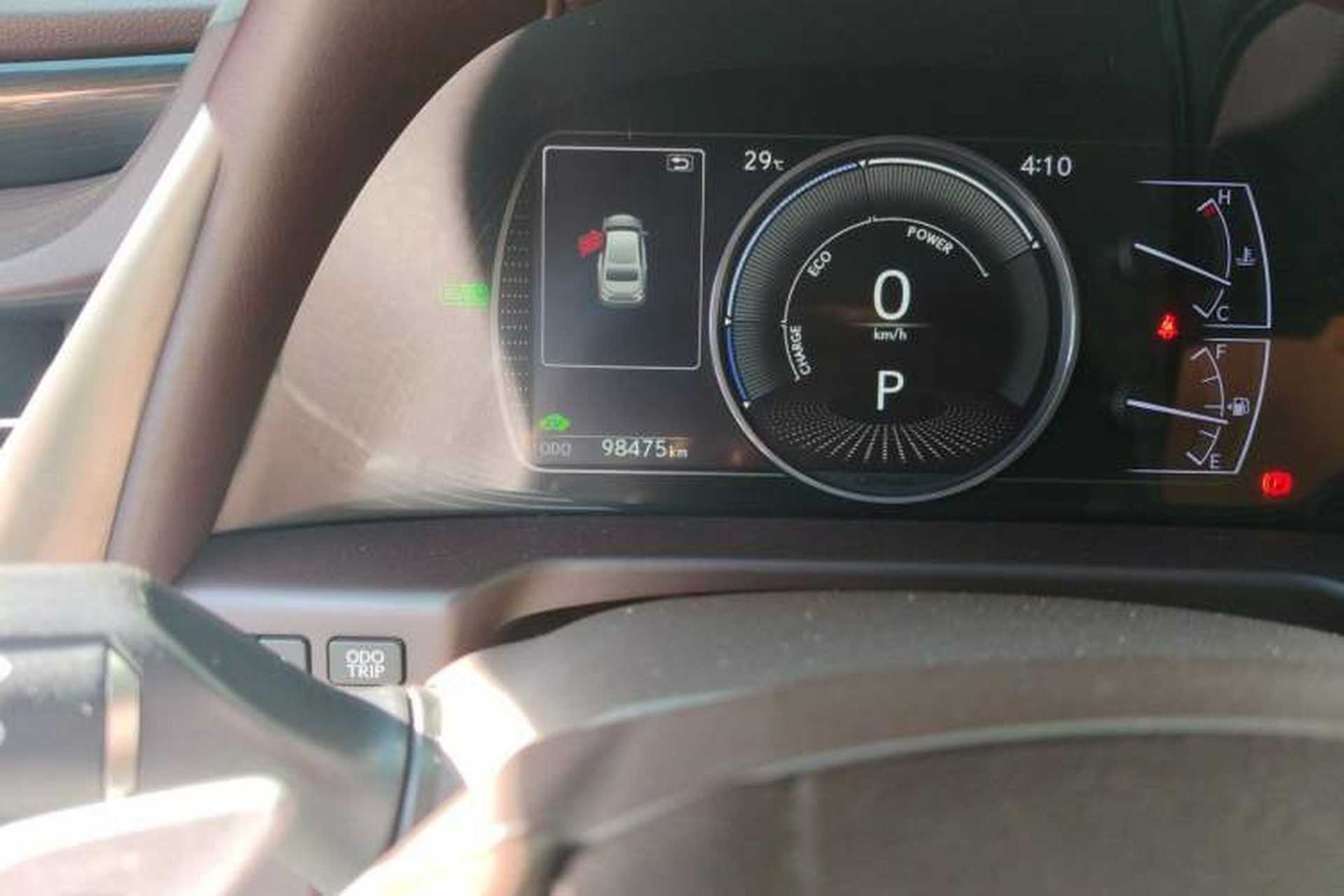Used Lexus ES 2018 300h Premier Edition China V Standard Odometer Close Up