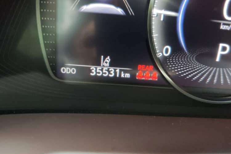 Used Lexus ES 2018 200 Luxury Edition China V Standard Odometer Close Up