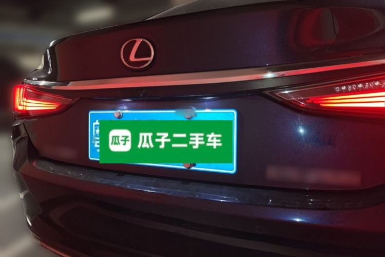 Used Lexus ES 2018 200 Excellence Edition China V Standard Rear