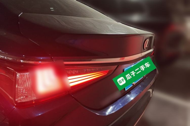 Used Lexus ES 2018 200 Excellence Edition China V Standard Rear Left 45 Deg
