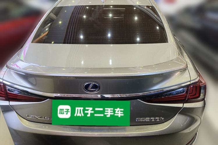 Used Lexus ES 2018 300h Premier Edition China VI Standard Rear