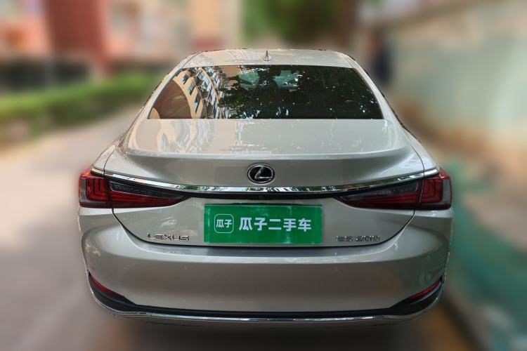 Used Lexus ES 2018 200 Luxury Edition China V Standard Rear