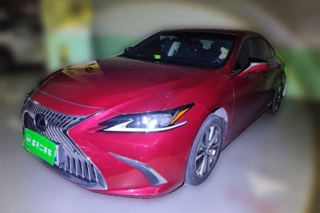 Used Lexus ES 2018 300h Premier Edition China VI Standard