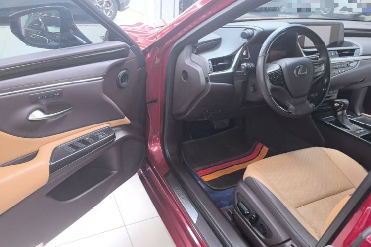 Used Lexus ES 2018 200 Luxury Edition China V Standard Driver Seat