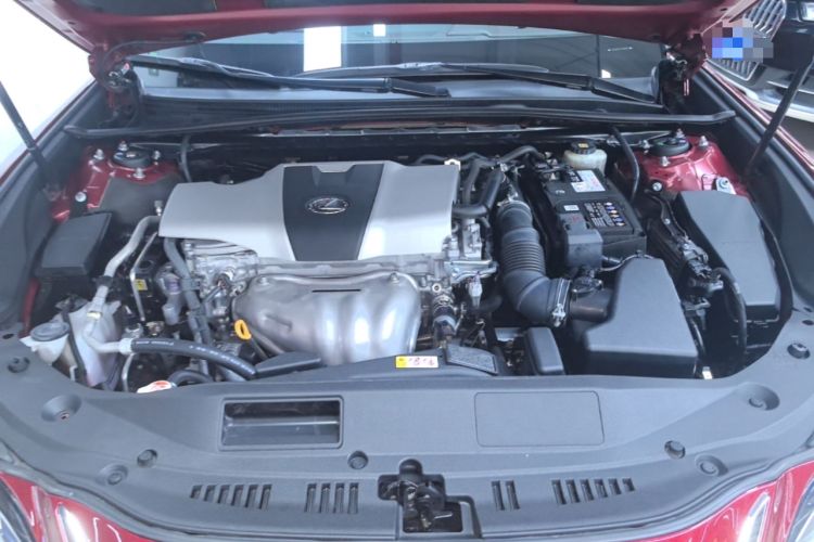 Used Lexus ES 2018 200 Luxury Edition China V Standard Engine Bay