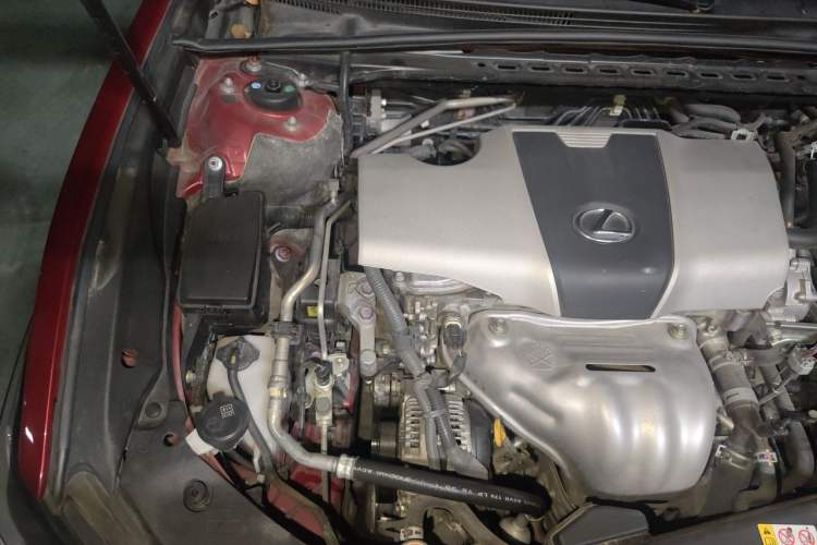 Used Lexus ES 2018 200 Excellence Edition China VI Standard Engine Bay Right