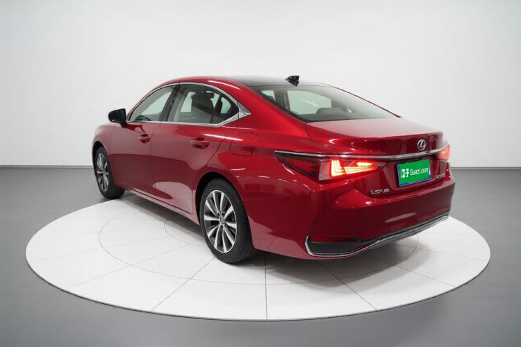 Used Lexus ES 2018 200 Excellence Edition China V Standard Exterior 2