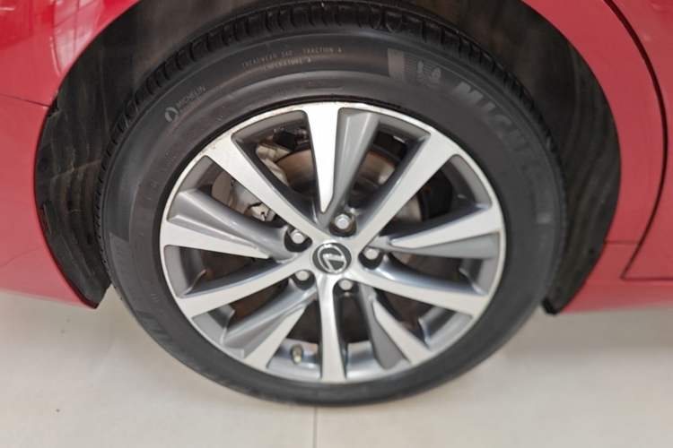 Used Lexus ES 2018 200 Excellence Edition China V Standard Exterior 5