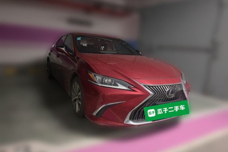 Used Lexus ES 2018 200 Excellence Edition China VI Standard Front Right 45 Deg
