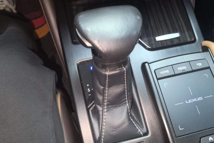 Used Lexus ES 2018 200 Luxury Edition China V Standard Gear Lever