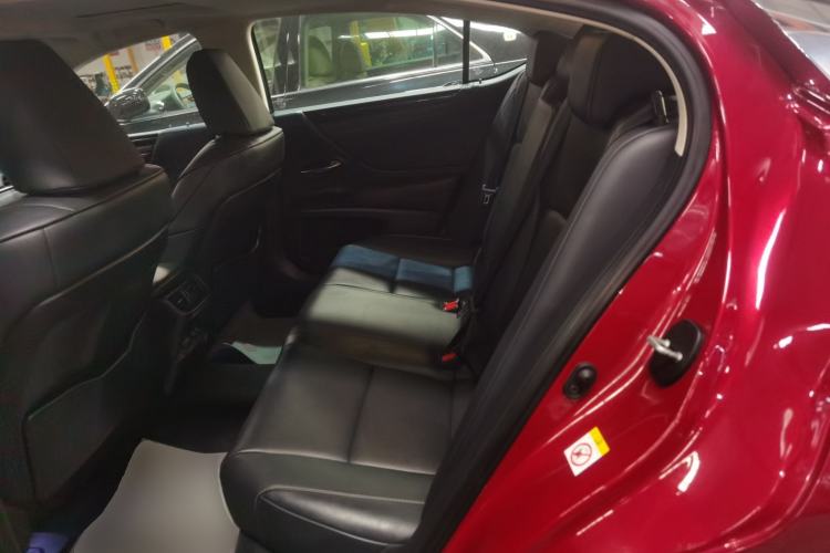 Used Lexus ES 2018 200 Excellence Edition China V Standard Left Rear Seat