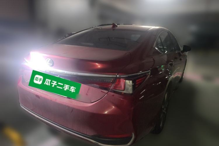 Used Lexus ES 2018 200 Excellence Edition China VI Standard Rear Right 45 Deg