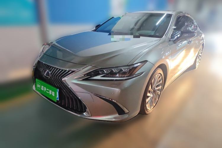 Used Lexus ES 2018 300h Executive Version China V Standard Guazi used car, China used car export, Used car for sale, Used cars, Cheapest cars for sale