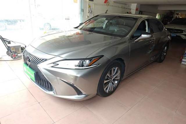 Used Lexus ES 2018 260 Excellence Edition China VI Standard
