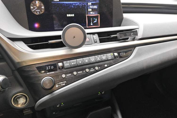 Used Lexus ES 2018 200 Excellence Edition China V Standard Audio And AC Panel